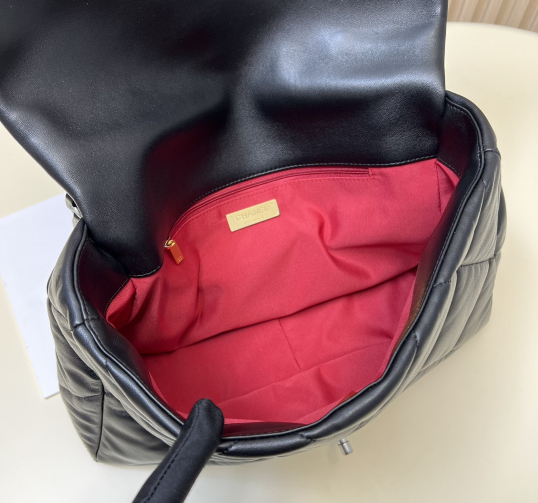 Chanle 19 Large Handbag