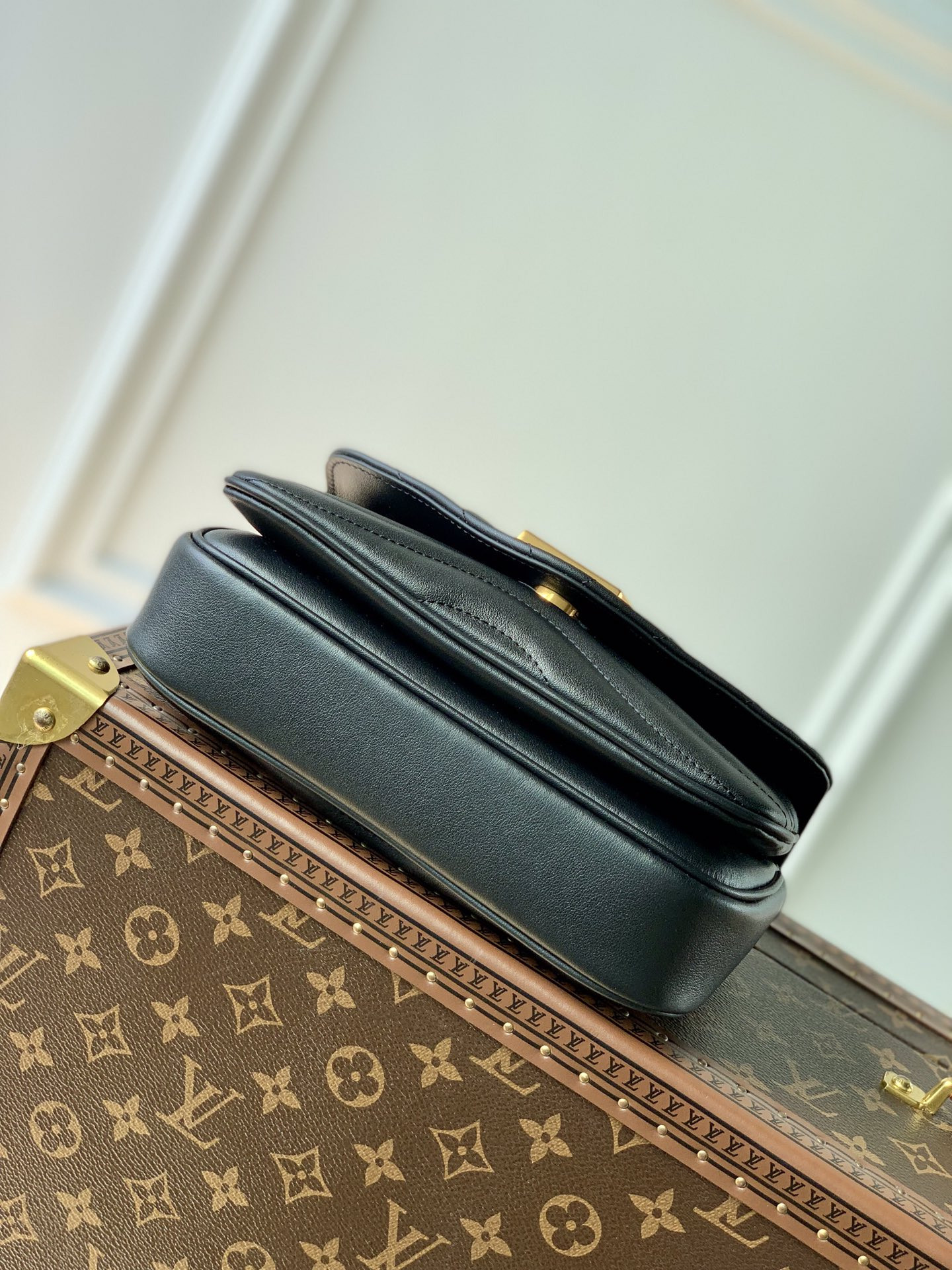 Louis Vuitton New Wave Multi Pochette Accessoires Bag