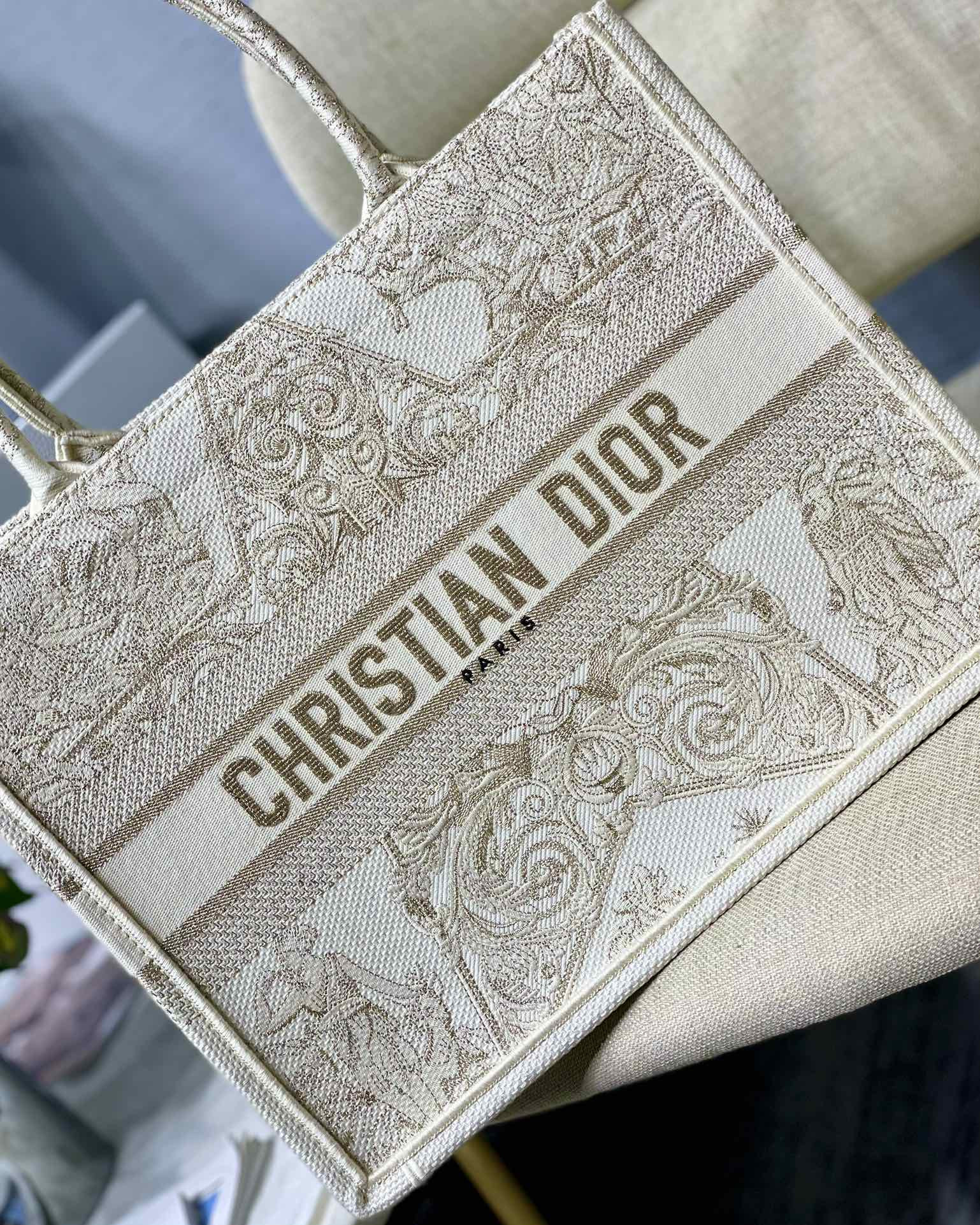 Medium Dior Book Tote