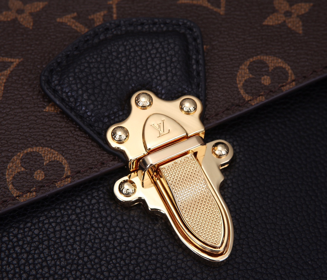 Louis Vuitton Victoire Bag