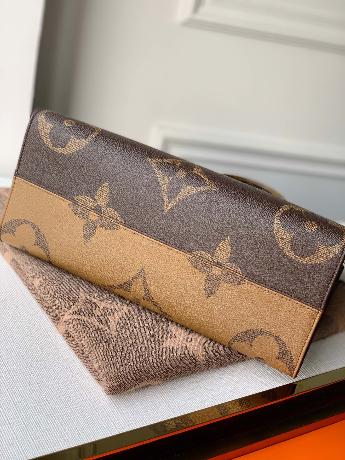 Louis Vuitton Onthego Bag