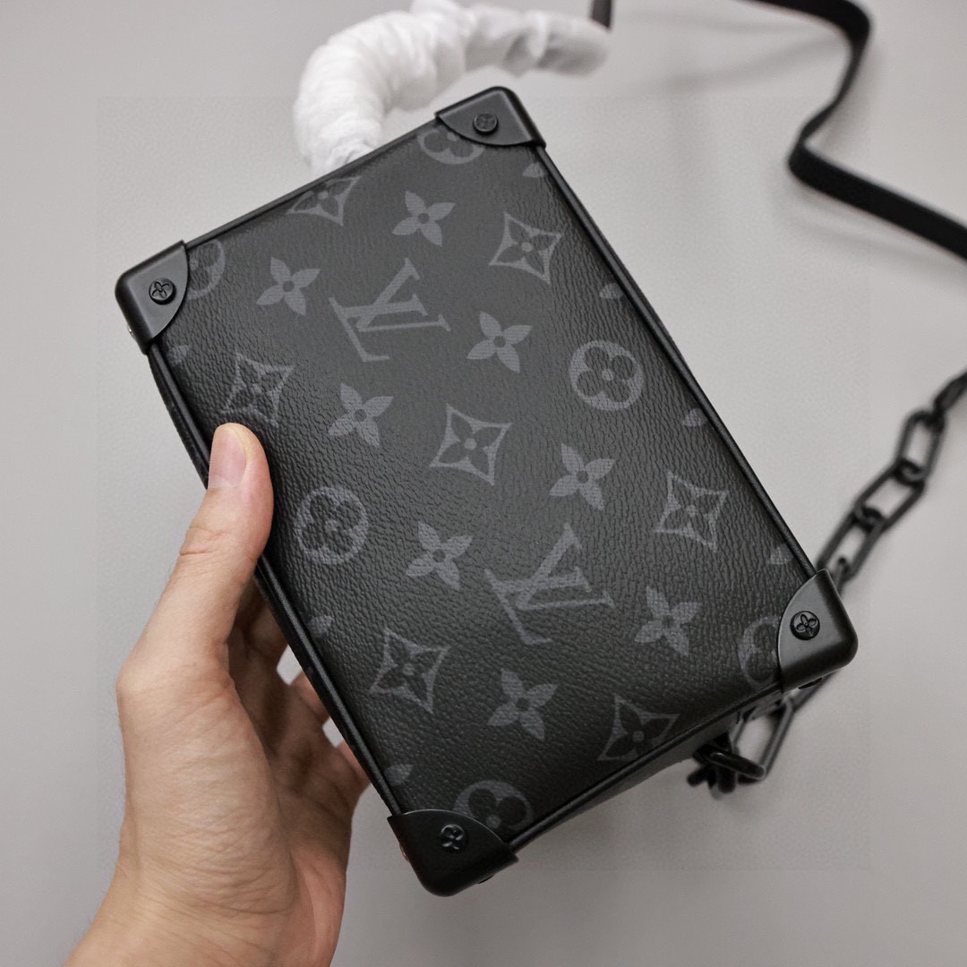 Lv Side Trunk Bag