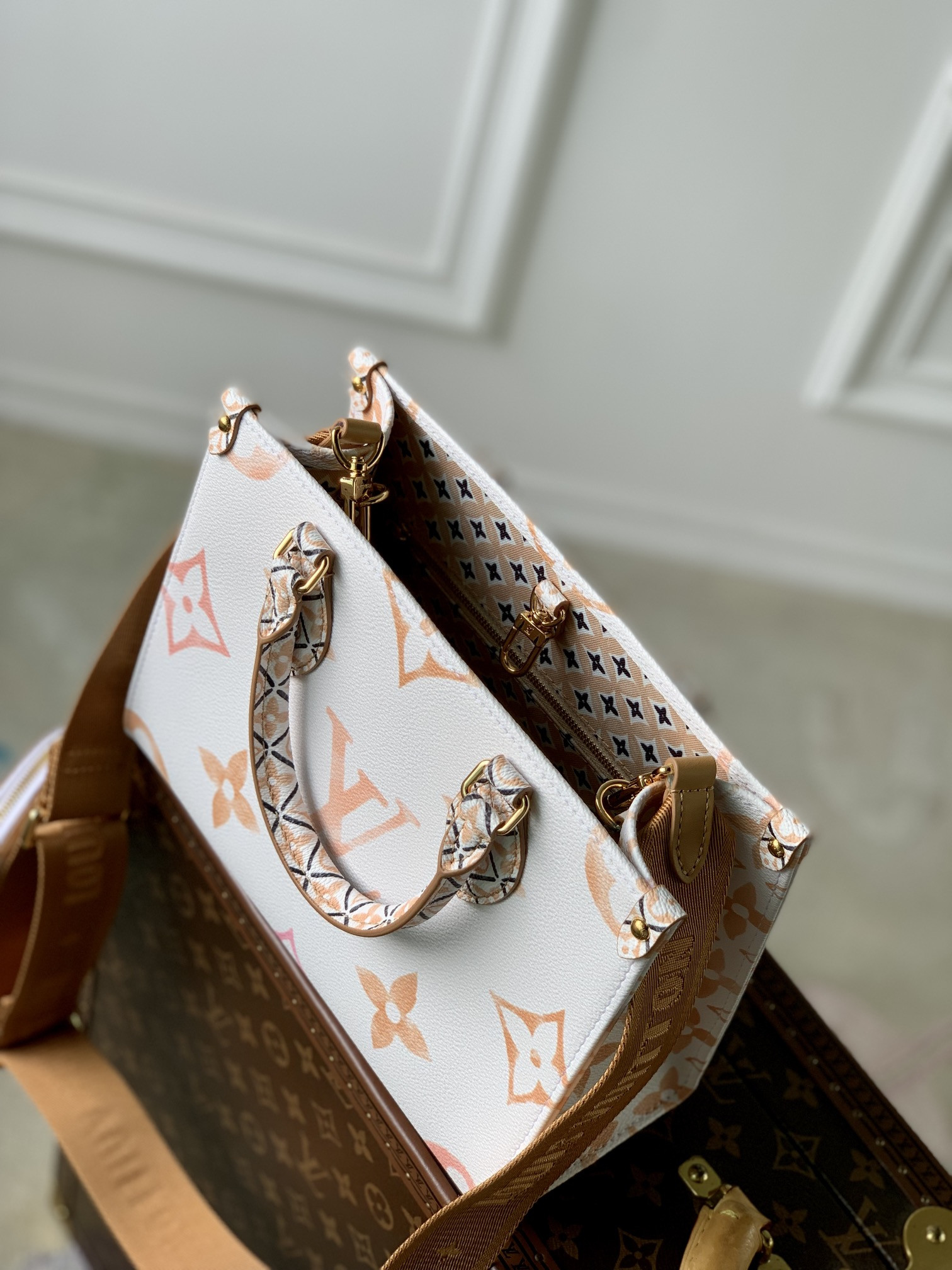 Louis Vuitton Onthego Bag