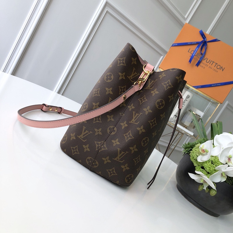 Louis Vuitton Néonoé Bag