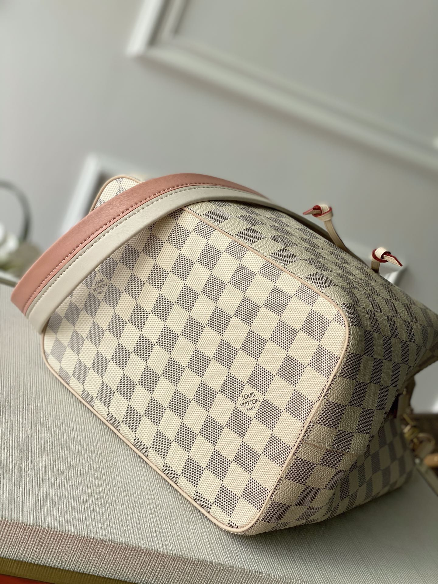 Louis Vuitton Néonoé Bag