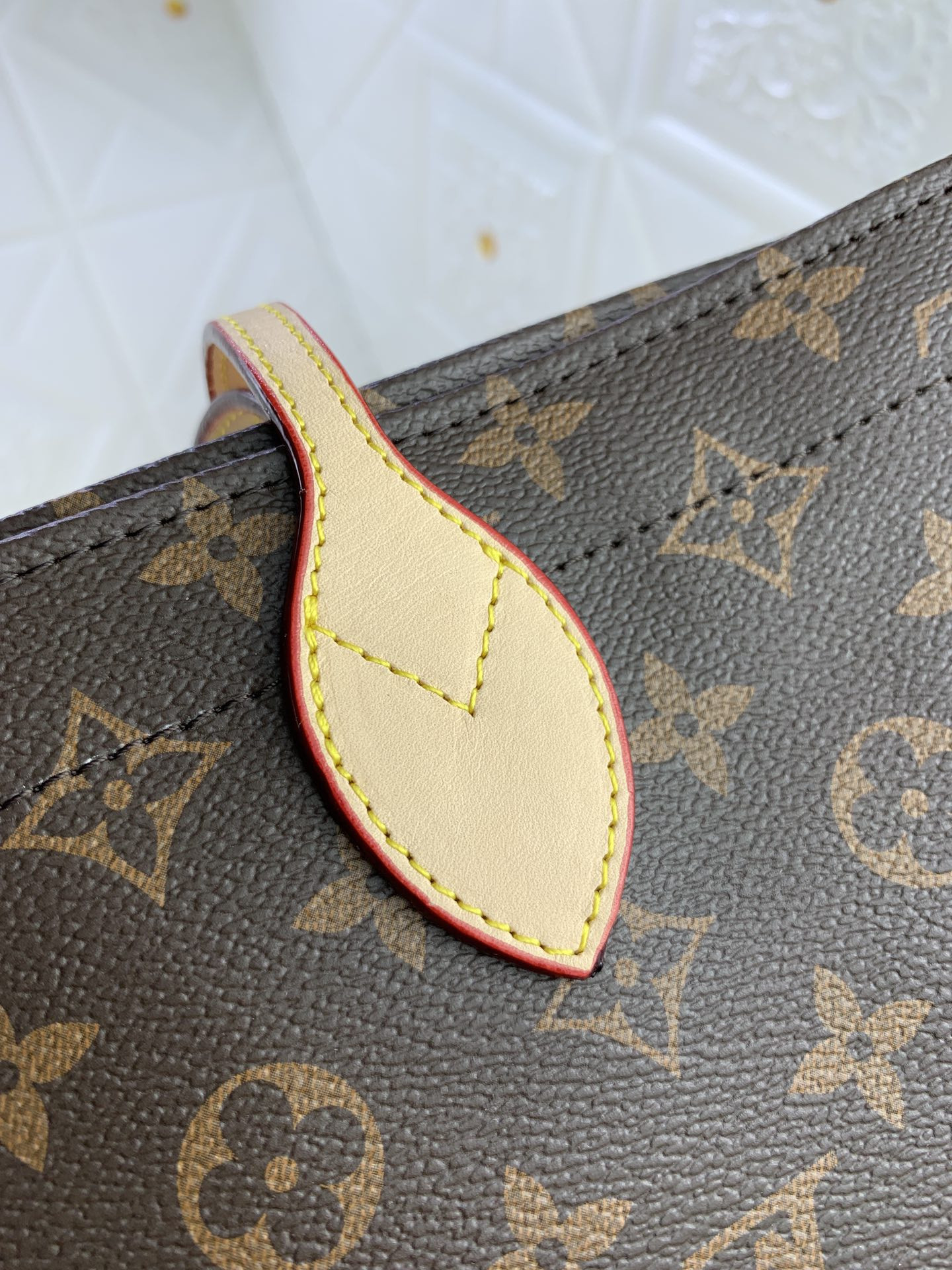 Louis Vuitton Carry It| Bag