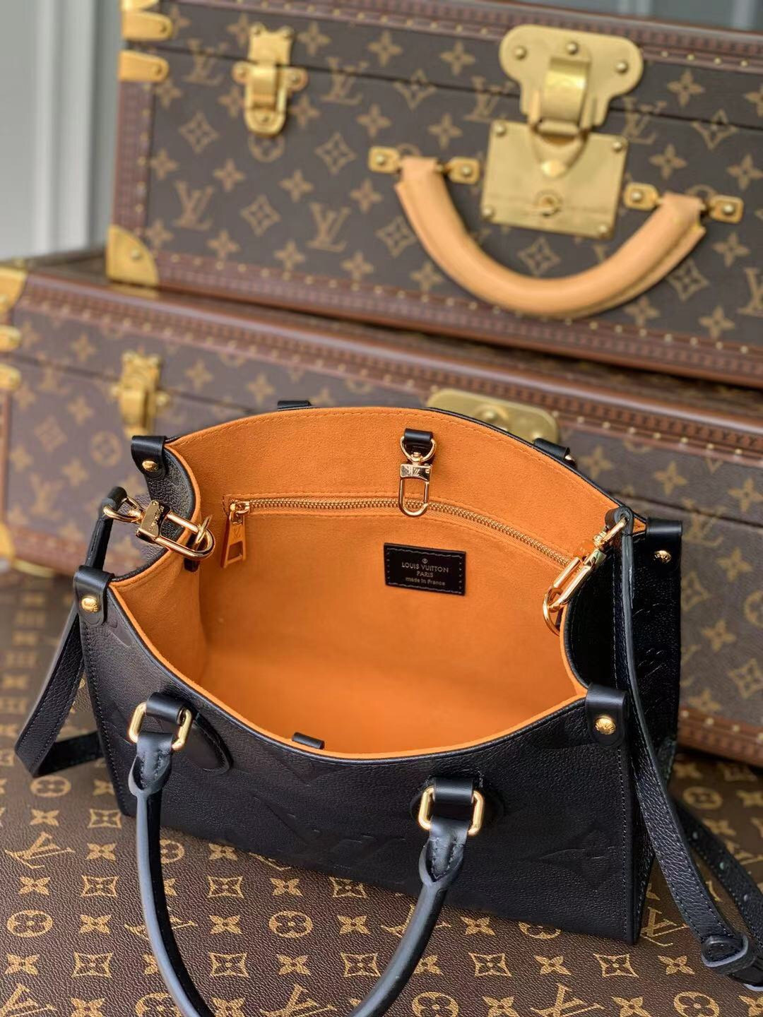 Louis Vuitton Onthego Bag