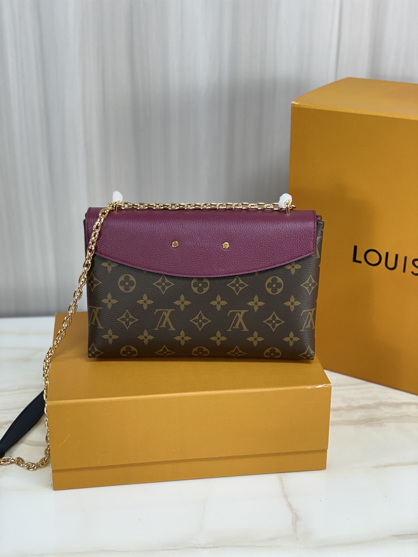 Louis Vuitton Saint Placide Chain Bag