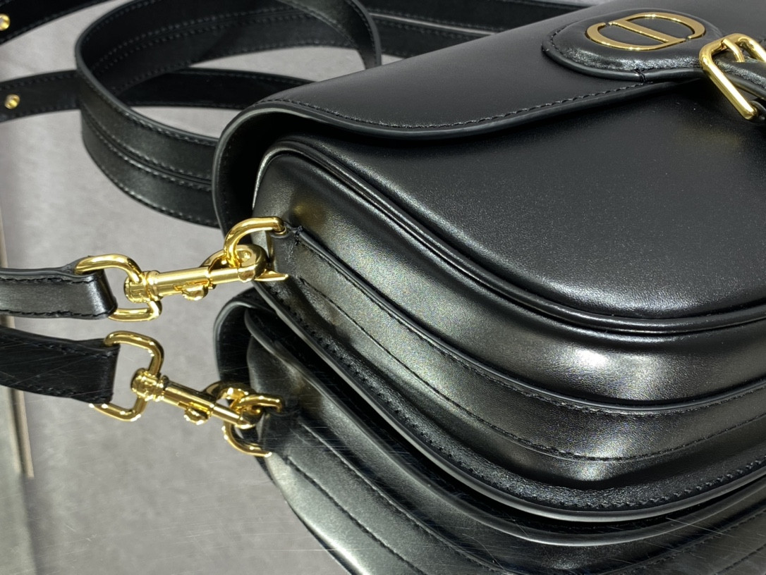 Medium Dior Bobby Bag