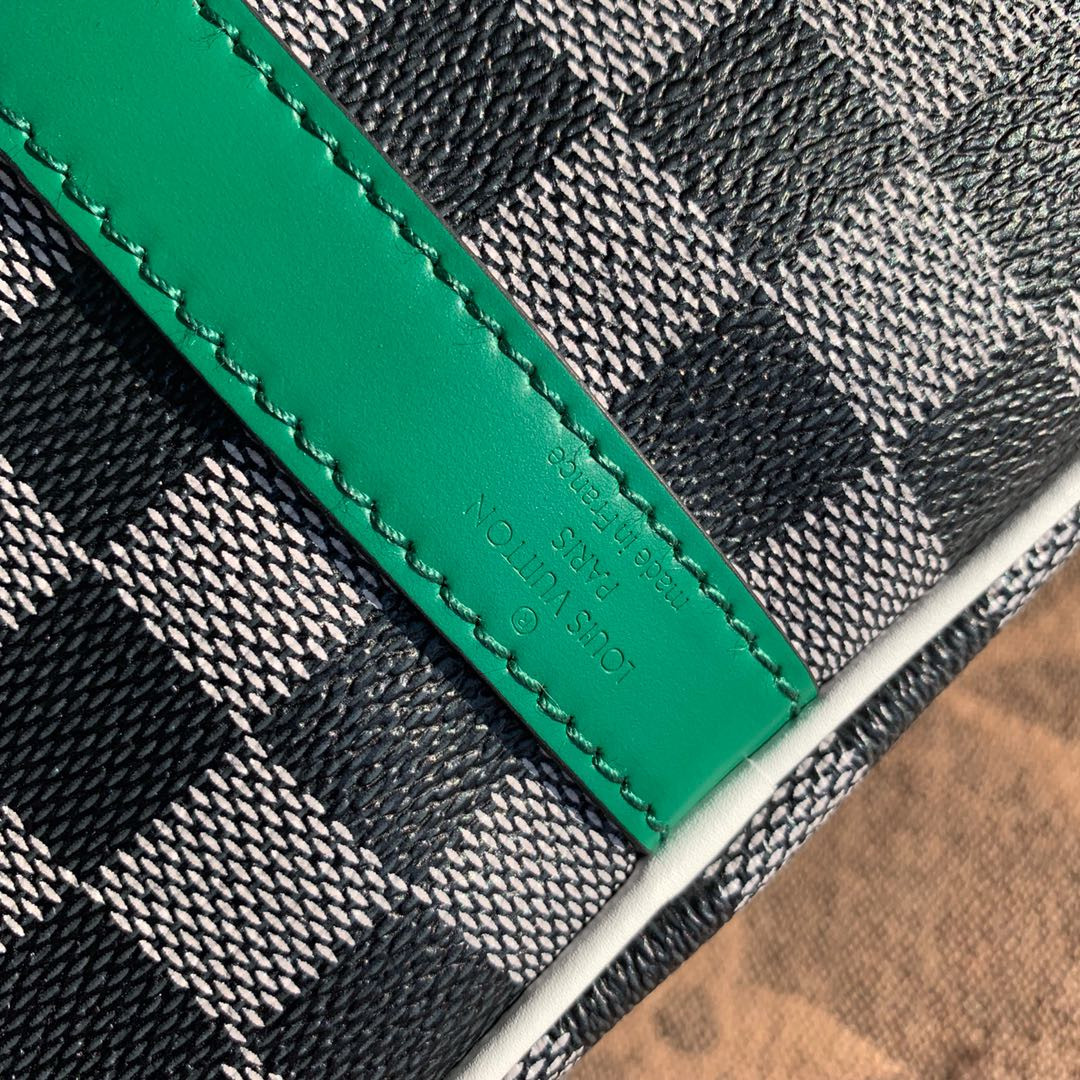 Louis Vuitton Speedy Bandoulière Bag