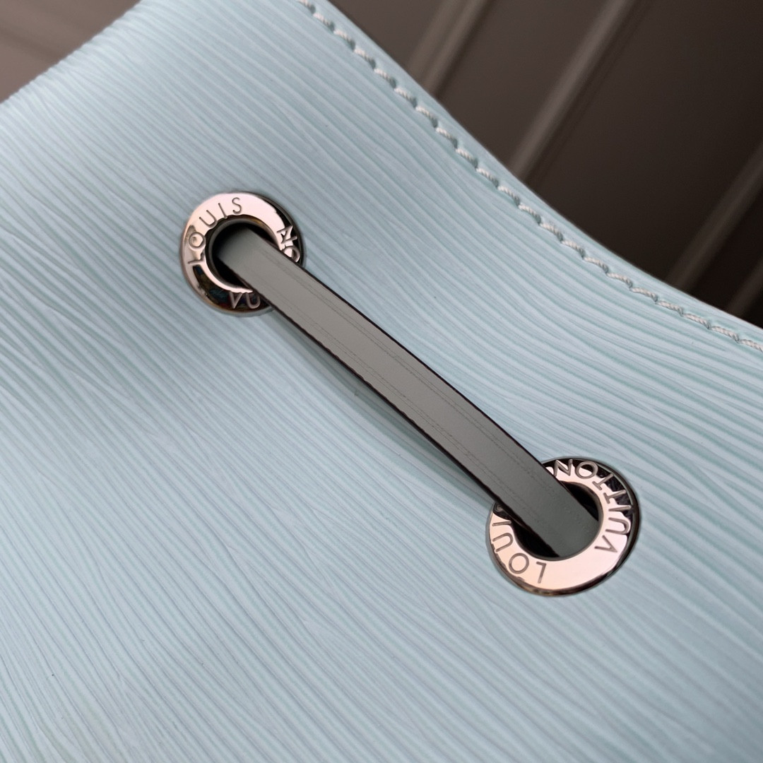 Louis Vuitton Néonoé Bag