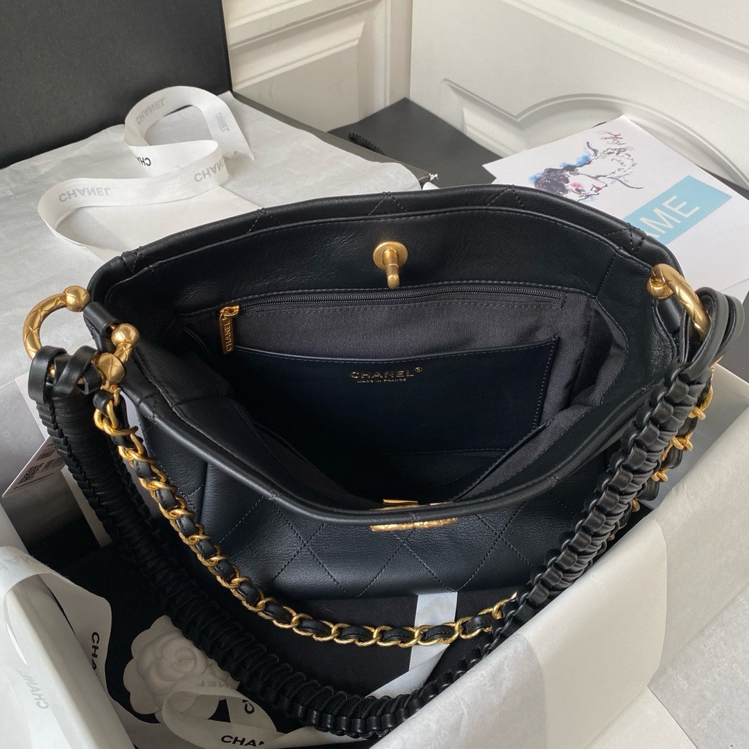 Chanel 23a Hobo Bag