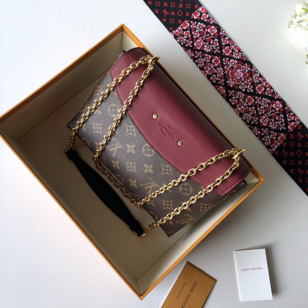 Louis Vuitton Saint Placide Chain Bag
