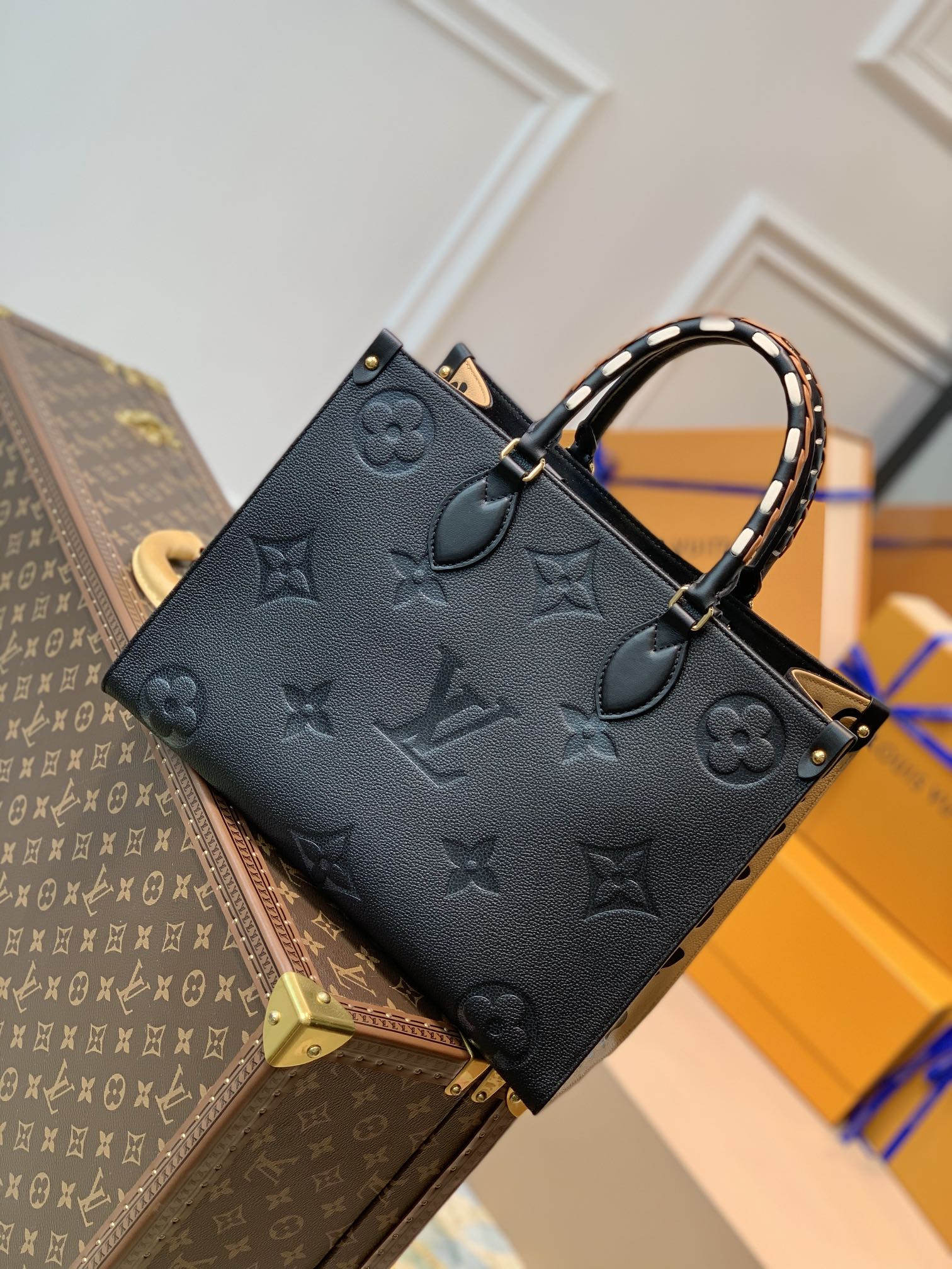 Louis Vuitton Onthego Bag