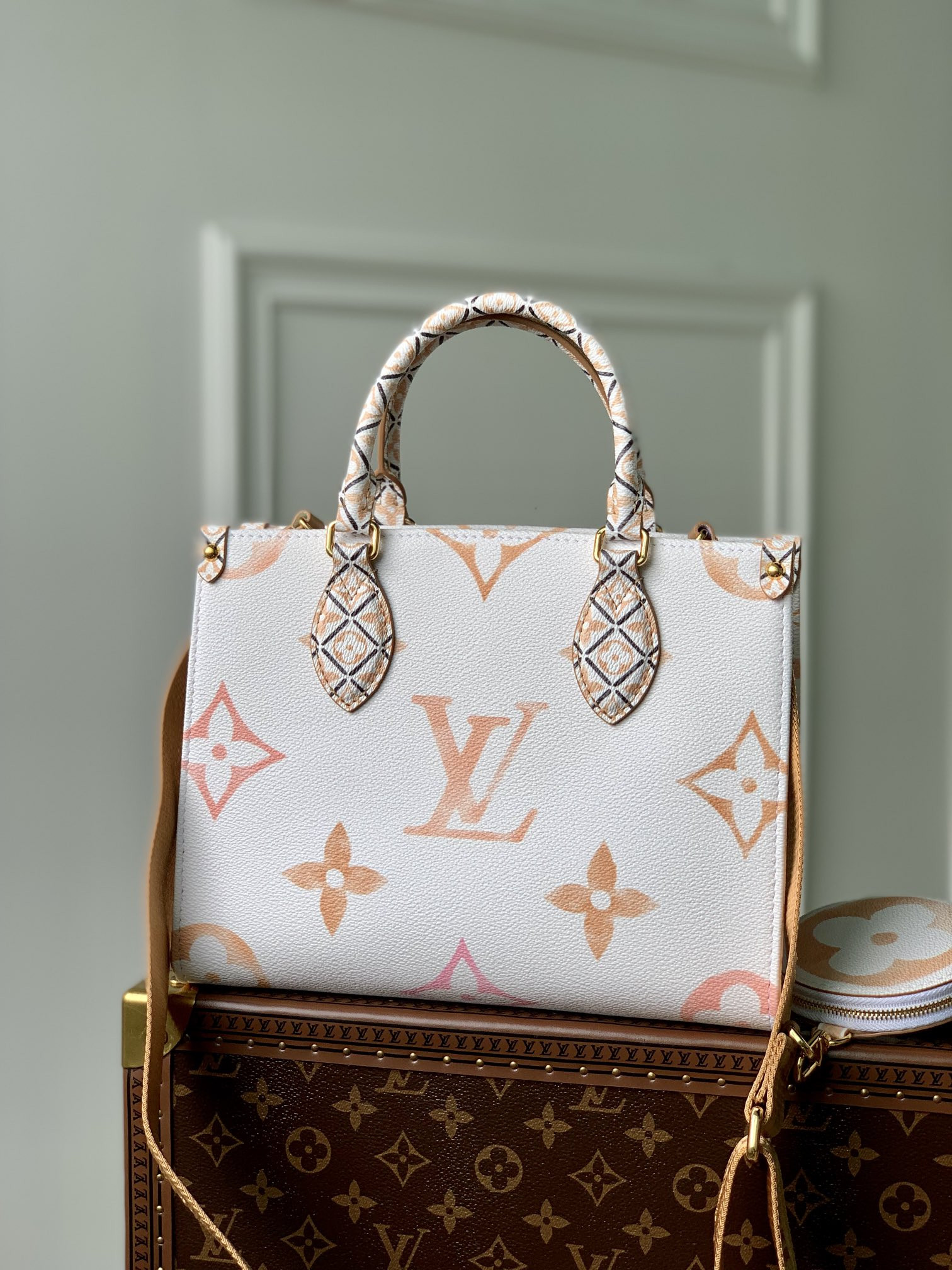 Louis Vuitton Onthego Bag