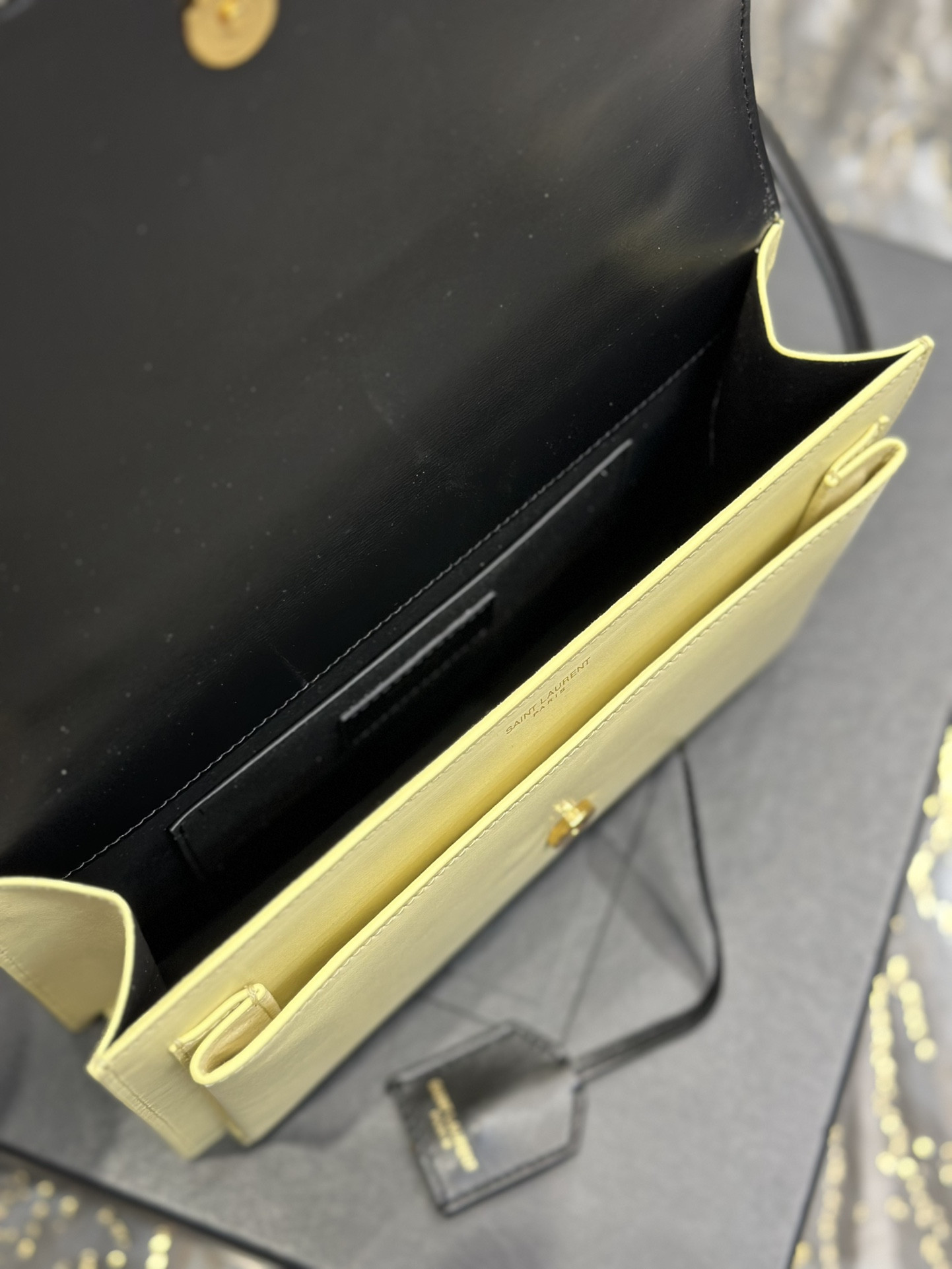 Ysl Sunset Medium Top Handle In Smooth Leather