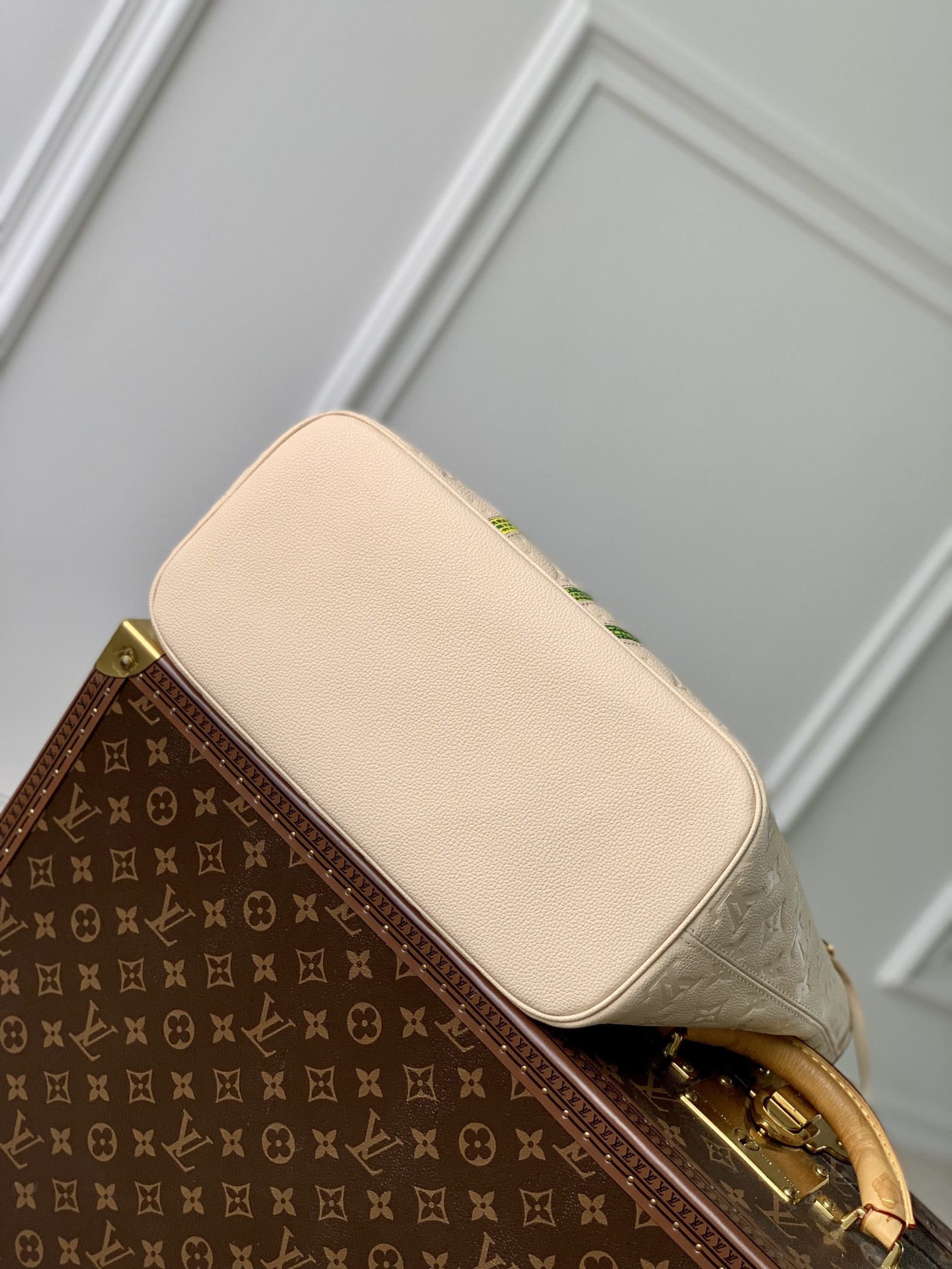 Louis Vuitton Neverfull Bag
