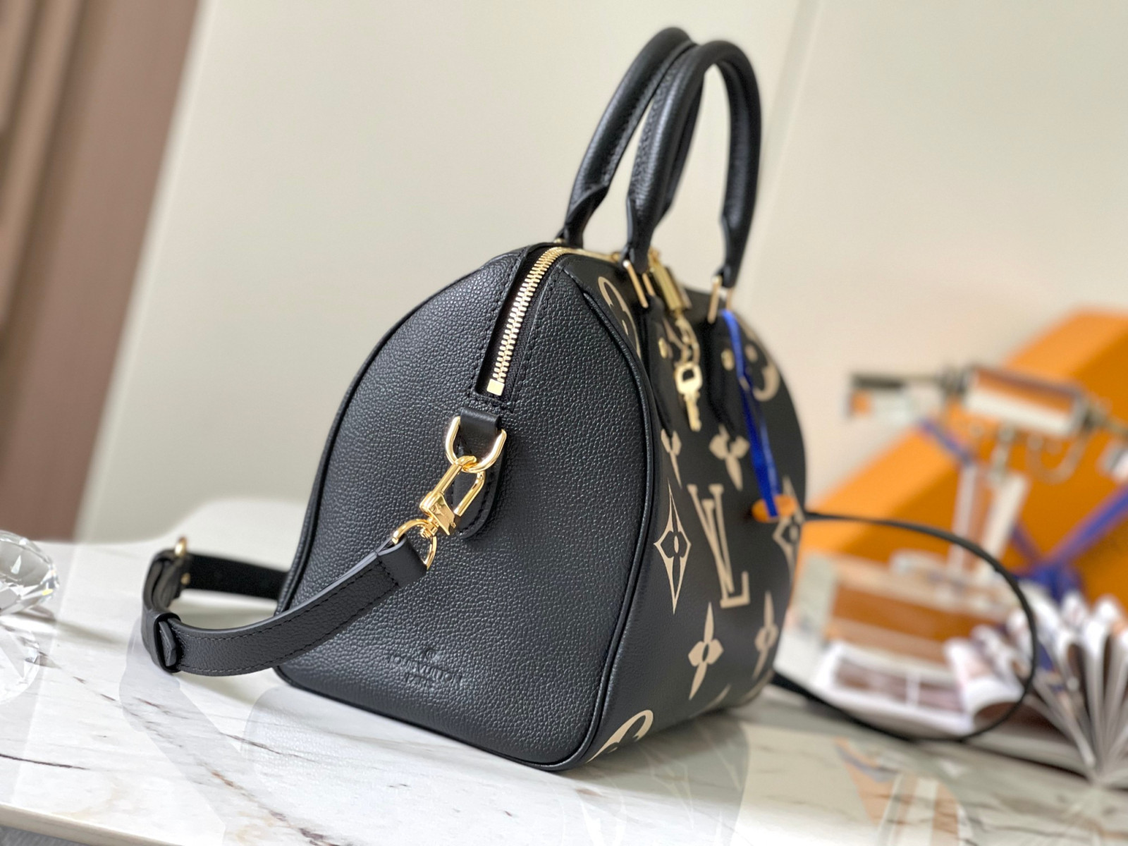 Louis Vuitton Speedy Bandoulière 25 Bag