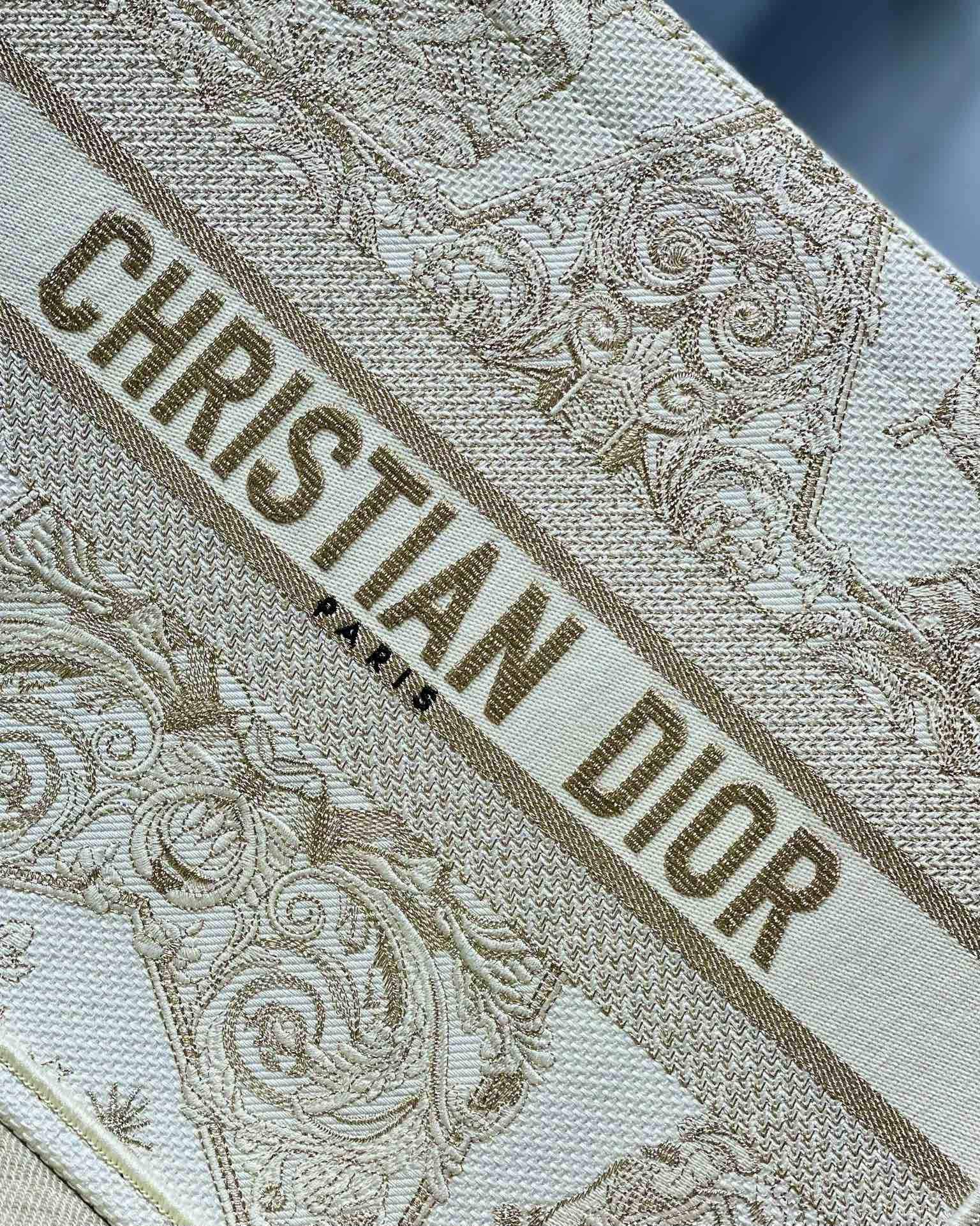 Medium Dior Book Tote