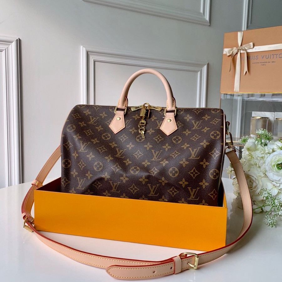 Louis Vuitton Speedy Bandoulière Bag
