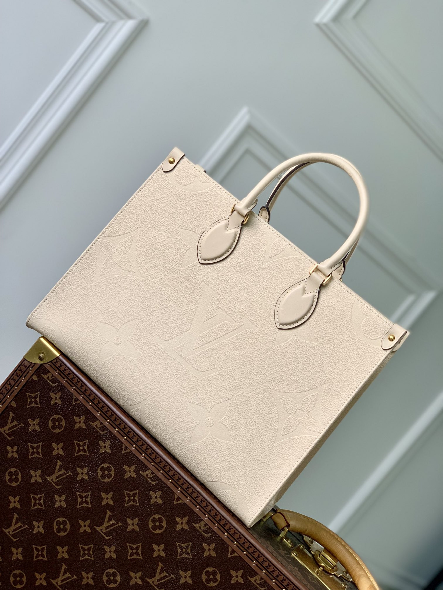 Louis Vuitton Onthego Bag
