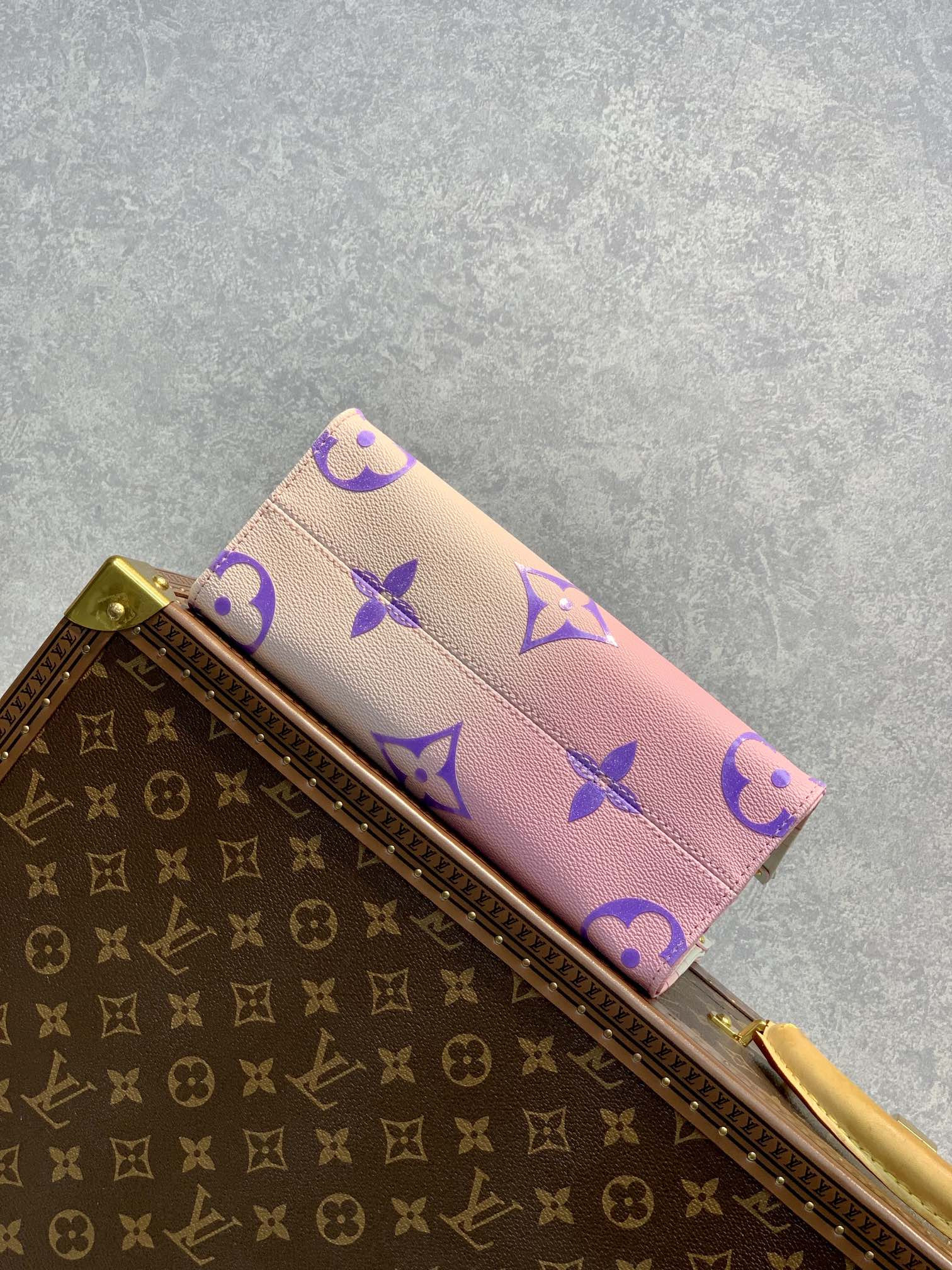 Louis Vuitton Onthego Bag