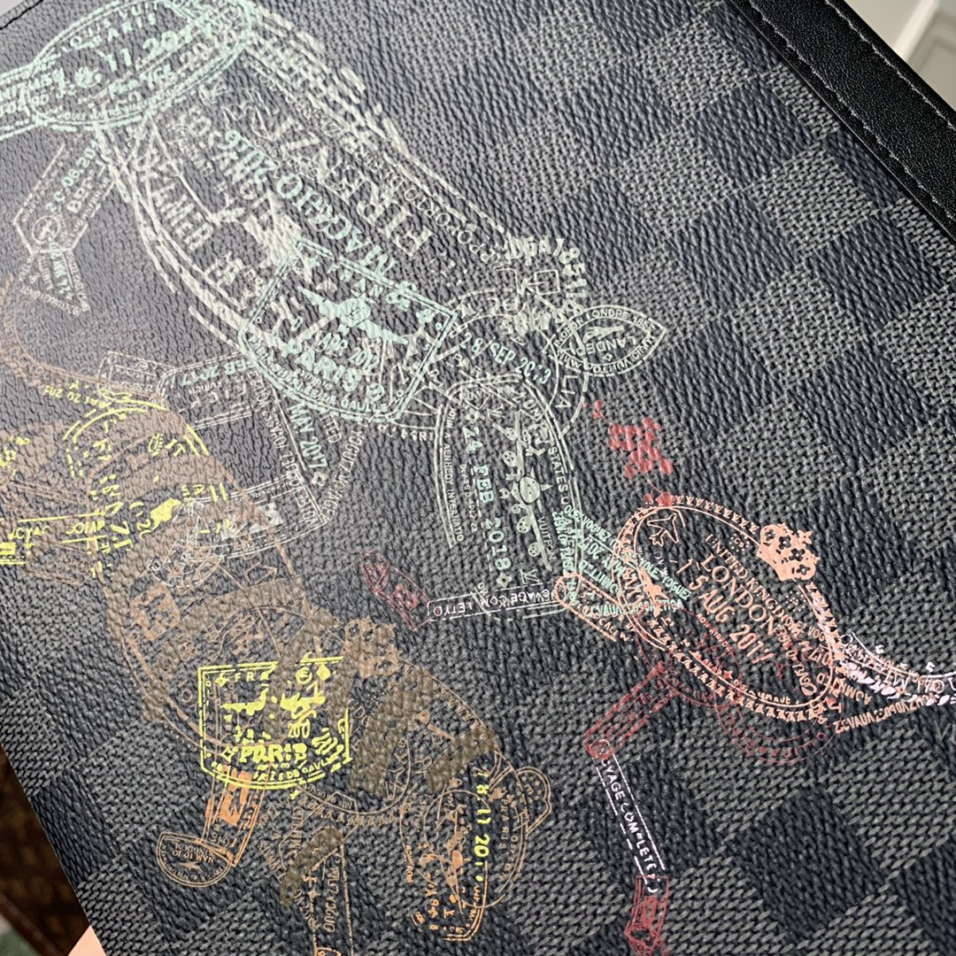 Louis Vuitton Pochette Voyage Bag