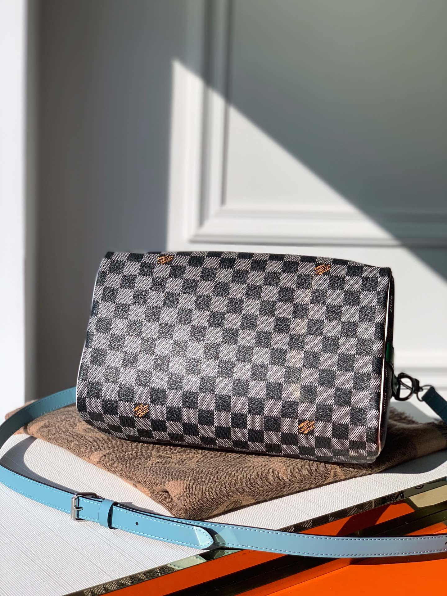 Louis Vuitton Speedy Bandoulière Bag
